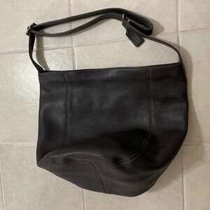 Vintage Coach Hobo Purse Bag Brown Pebble Leather with brass hardware: pre-owned